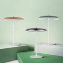 Lampe à poser design LED en métal avec abat-jour oval Leyra