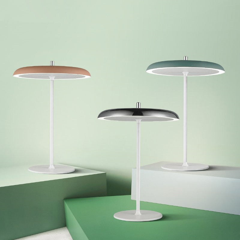 Lampe à poser design LED en métal avec abat-jour oval Leyra - vue 5 sur 10