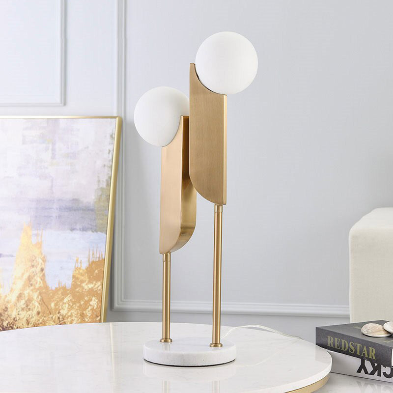 LED table lamp with minimalist style Gracinda