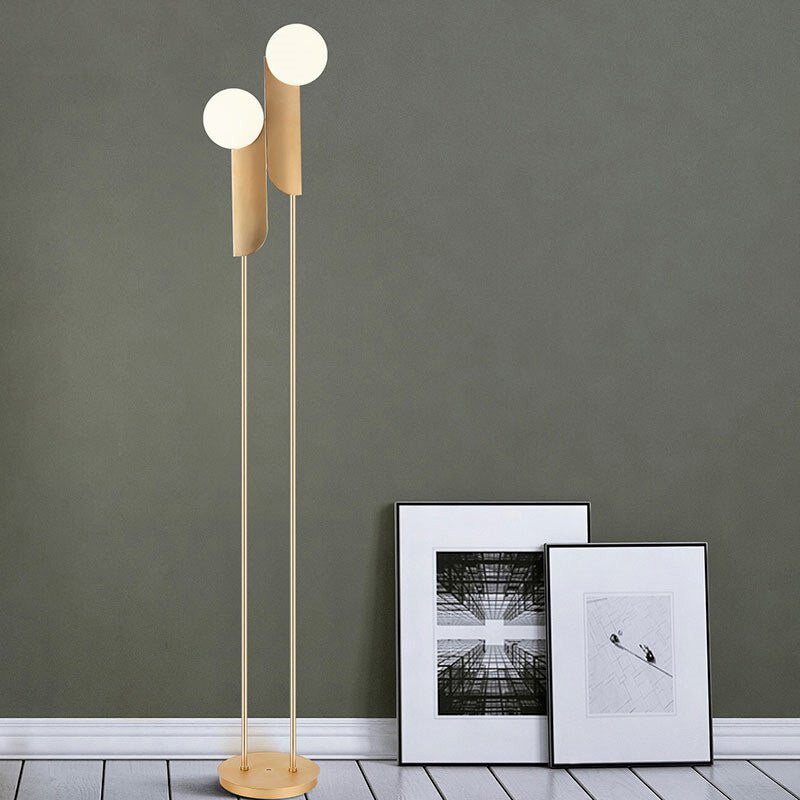 Lampadaire design LED au style minimaliste Gracinda