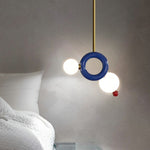 Suspension moderne en métal et boules colorés Ginna