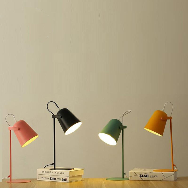 Lampe de bureau moderne avec abat-jour cylindrique coloré Ullysa - vue 4 sur 10