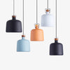 Suspension industrielle colorée avec abat-jour métallique Abner