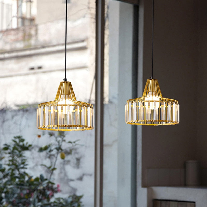 Suspension design avec abat-jour en verre ambré Cloarec
