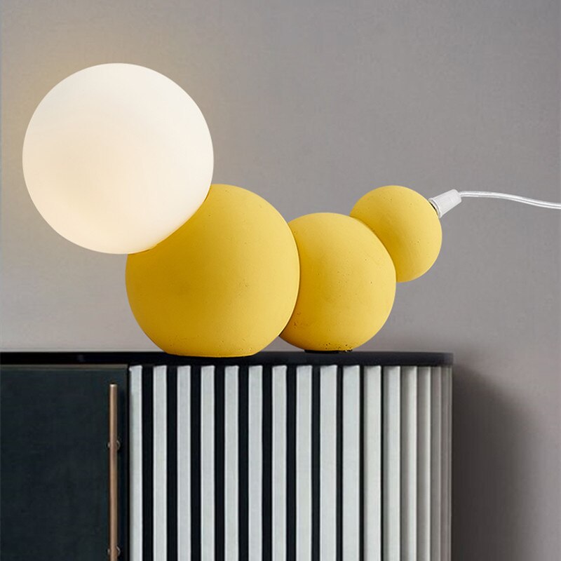 Lampe de chevet moderne LED en forme de chenille Pillar