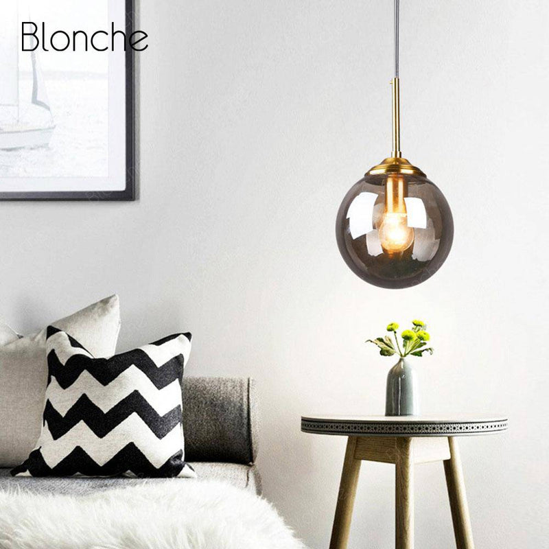 Suspension design boule en verre fumé Hang