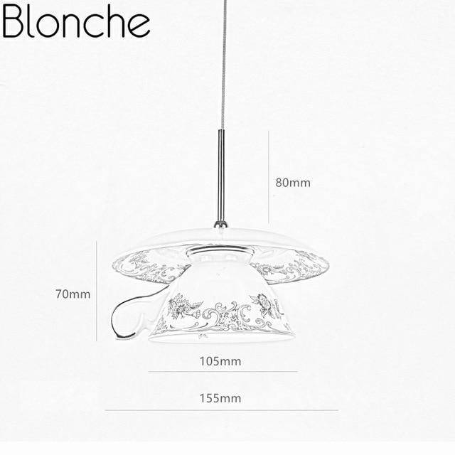 Suspension LED tasse en céramique avec détails fleuris