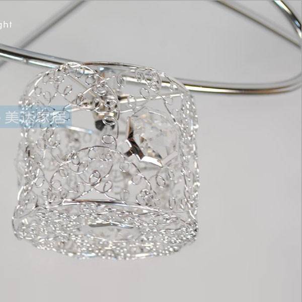 Plafonnier chromé et cristal en aluminium