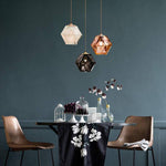 Suspension design diamant coloré en verre cristal