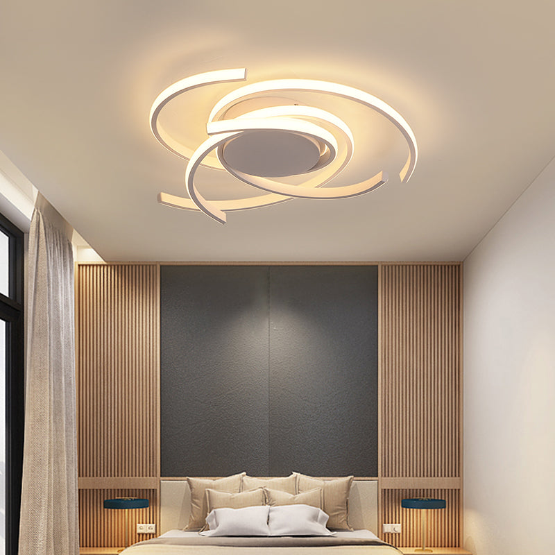 Plafonnier design LED avec des semi-cercles entrelacés Dilia
