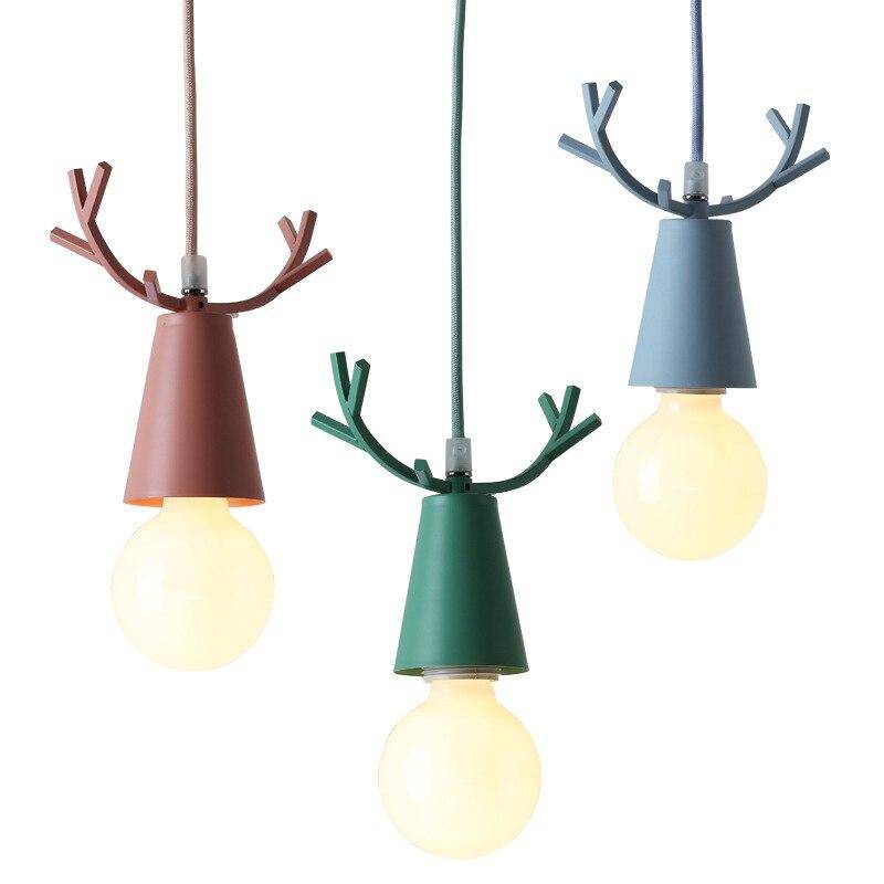Lámpara de suspensión LED cónico y cuernos de ciervo de colores
