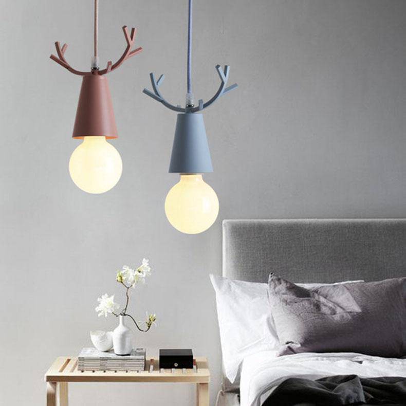 pendant light Conical LED and colored stag horns