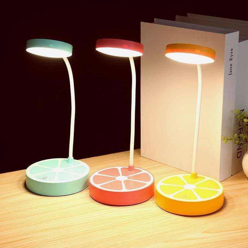 Lampe de bureau LED à USB en forme de citron coloré