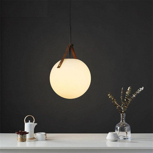 Suspension design LED avec boule en verre style Hang