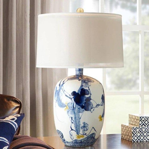 Lámpara de mesa LED de cerámica blanca y azul con pantalla de estilo japonés