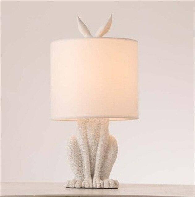 Lampe à poser design LED en résine style lapin Decor