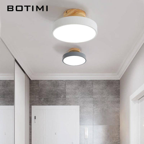 Modern round ceiling LED light with thick edges Lighty