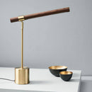 Lampe à poser design LED en métal dorée et bois style Fly