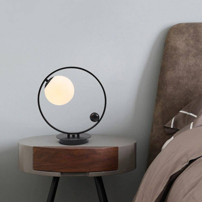 Lampe de chevet design à LED avec anneau métal et boules en verre Loft