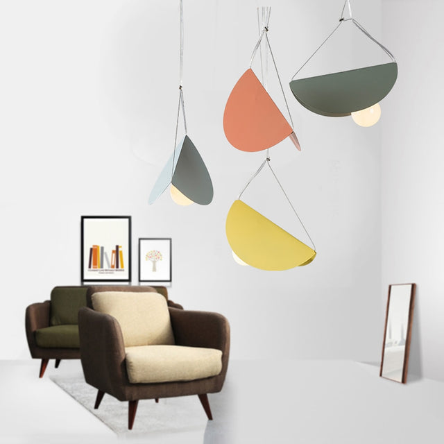 Suspension moderne LED abat-jour circulaire plat et plié Kaia