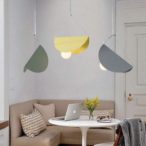 Suspension moderne LED abat-jour circulaire plat et plié Kaia