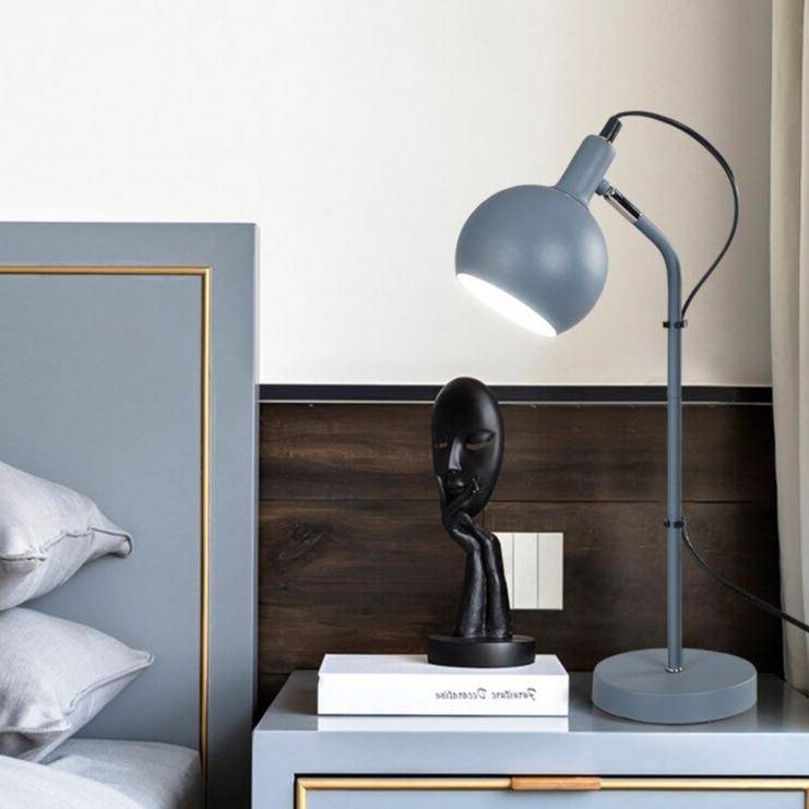 Lampe de bureau design de couleur avec abat-jour boule Candy - vue 5 sur 7