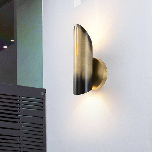 wall lamp wall-mounted tapered cylindrical design in gold Pure