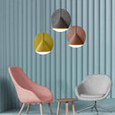Suspension design cône dans un cercle en métal coloré LED