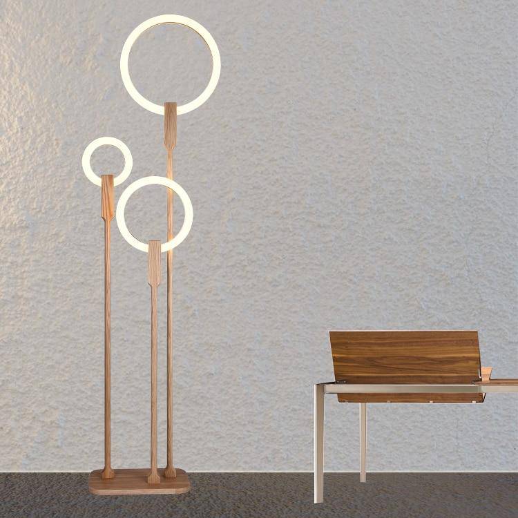 Lampadaire LED design en bois avec anneau