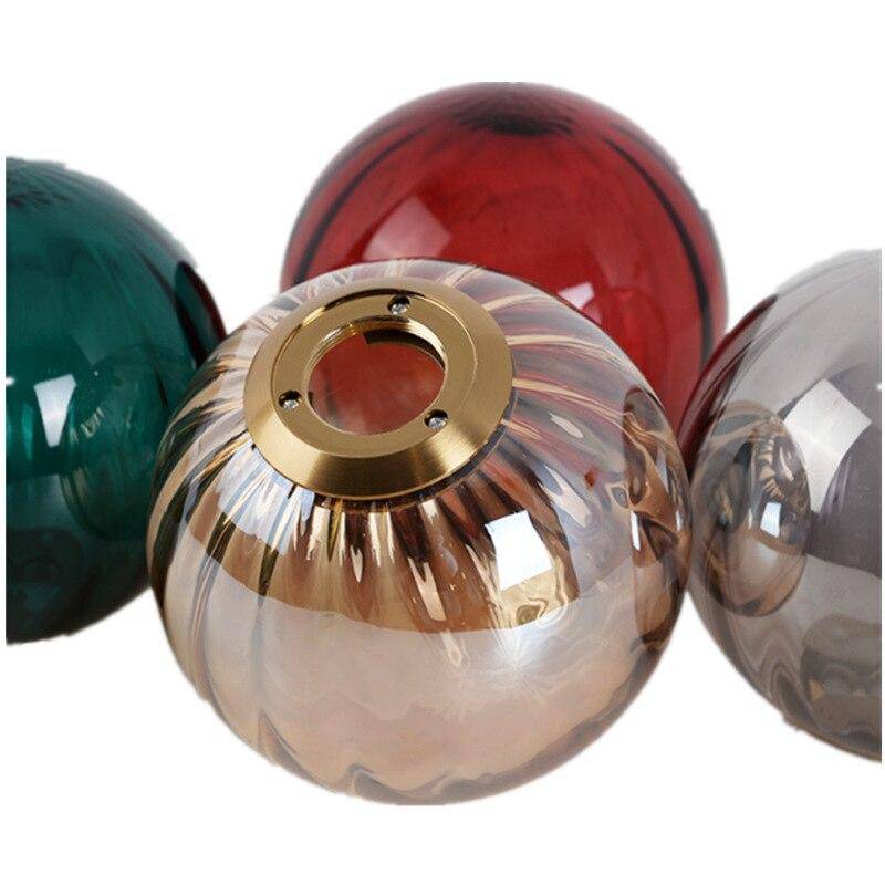 Suspension design LED boule en verre coloré style Hang