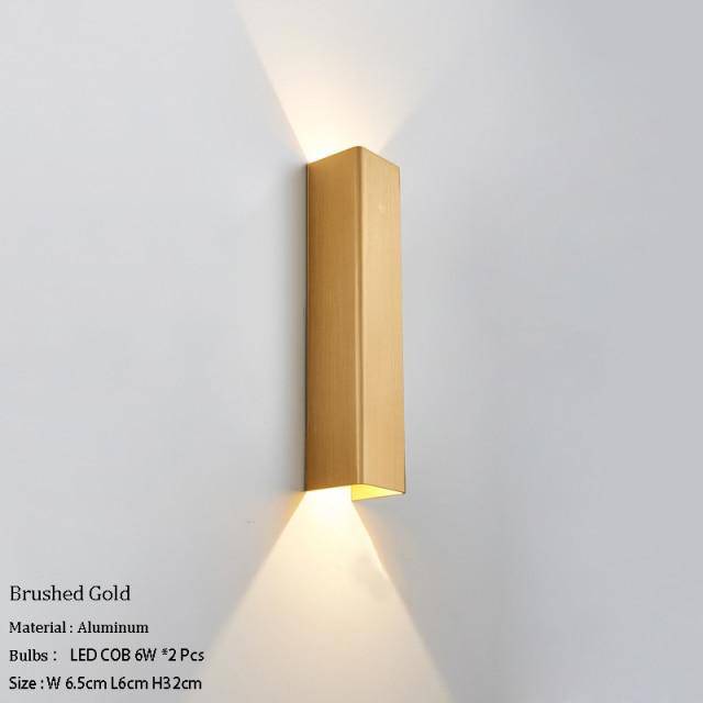 Applique murale design à LED en métal allongé coloré Loft