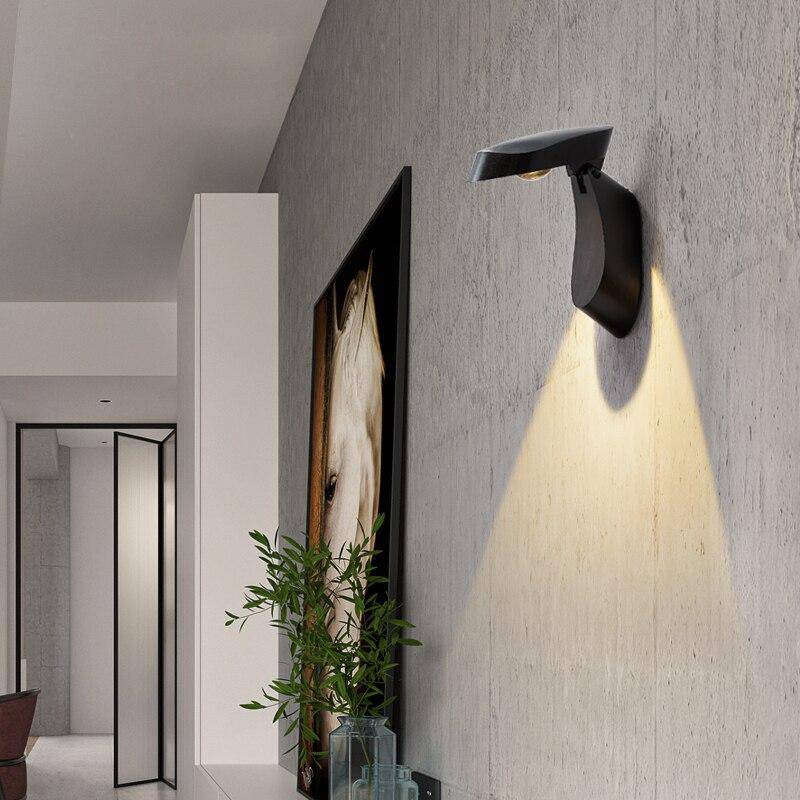 Applique murale design à LED avec abat-jour en métal géométrique Loft