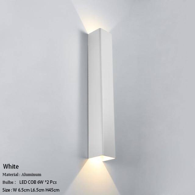 Applique murale design à LED en métal allongé coloré Loft