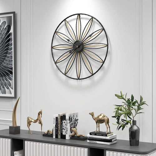 Round wall clock with retro metal rose Hollow
