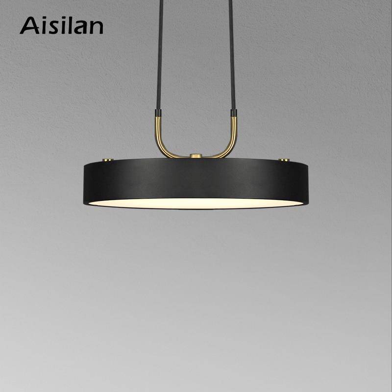Lámpara de suspensión design Disco LED con bordes gruesos de metal negro