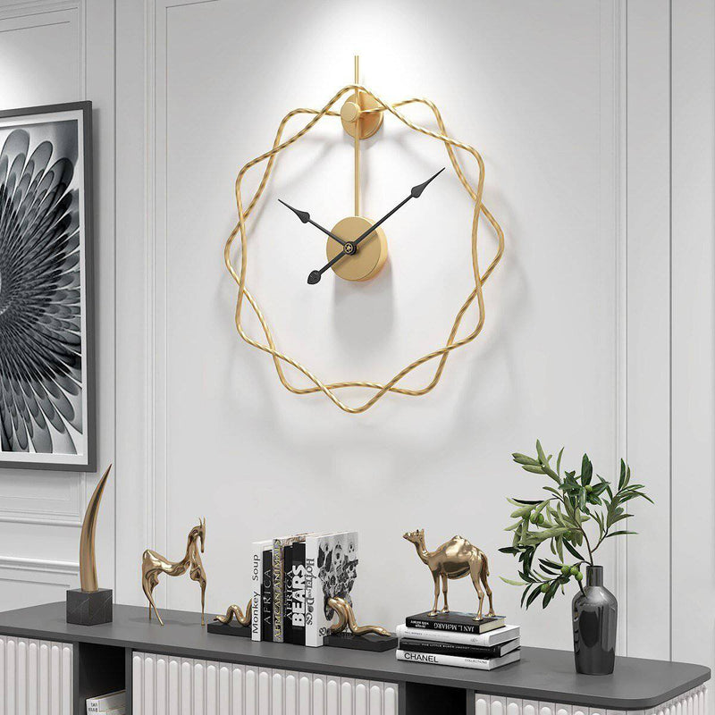 Horloge murale design étoiles décalées en métal 50cm Decor