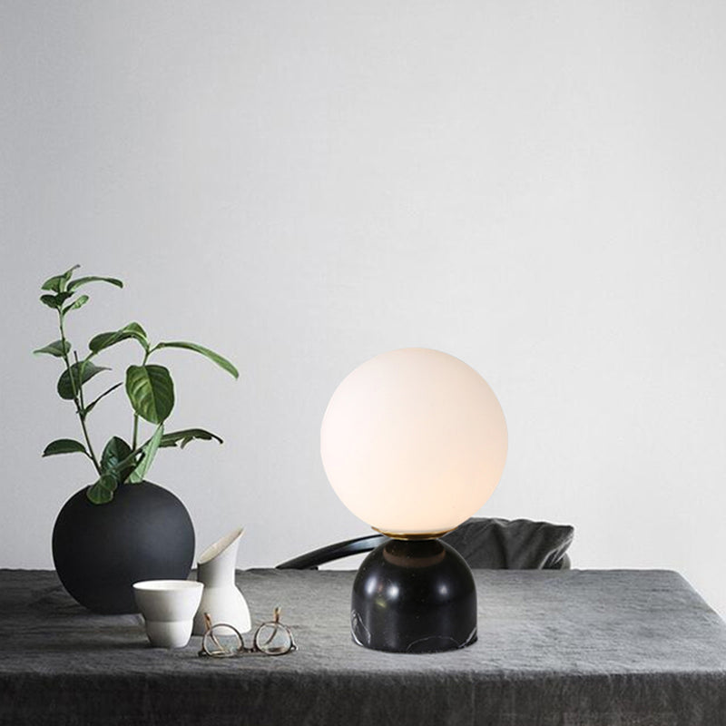 Modern round table lamp with Bailey marble base