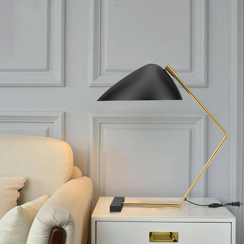 Lampe à poser design LED avec finitions dorées Luxury