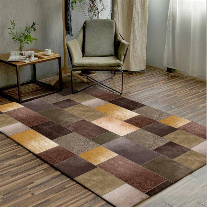 Alfombra rectangular con cuadros marrones