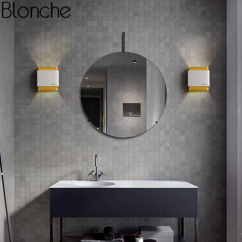 Applique murale design LED en métal doré Sconce