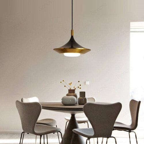 Suspension moderne LED avec abat-jour triangulaire arrondi doré - vue 2 sur 6