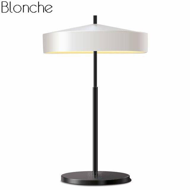 LED design table lamp with lampshade in metal