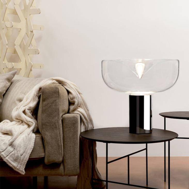 Lampe à poser design LED avec abat-jour arrondi et cylindre doré - vue 5 sur 9