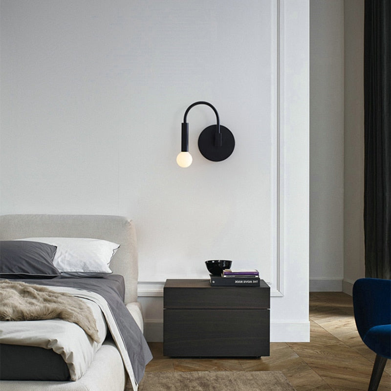 Applique murale moderne LED en forme d'arc métallique Iraide