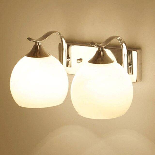 Applique murale LED en métal doré et abat-jour rustique