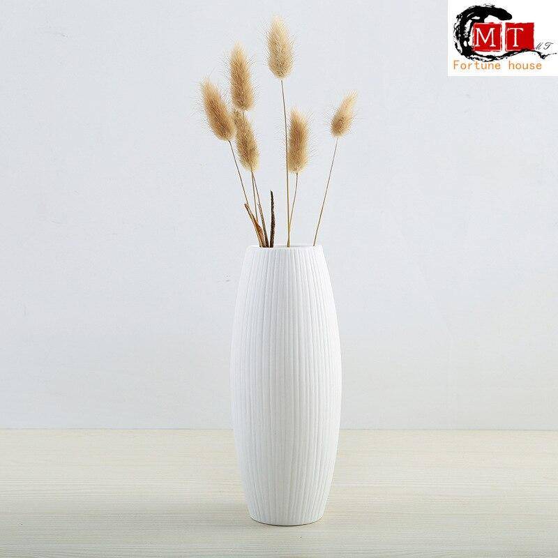 Modern white porcelain vase Nordic