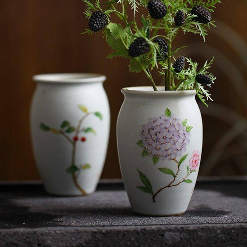 White ceramic vase Flower style