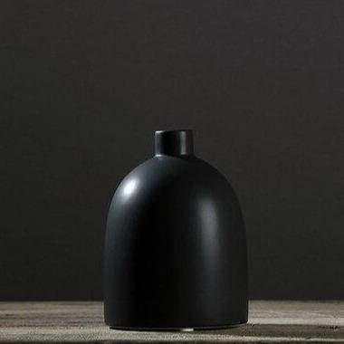 Vase design en céramique style Japan Artist