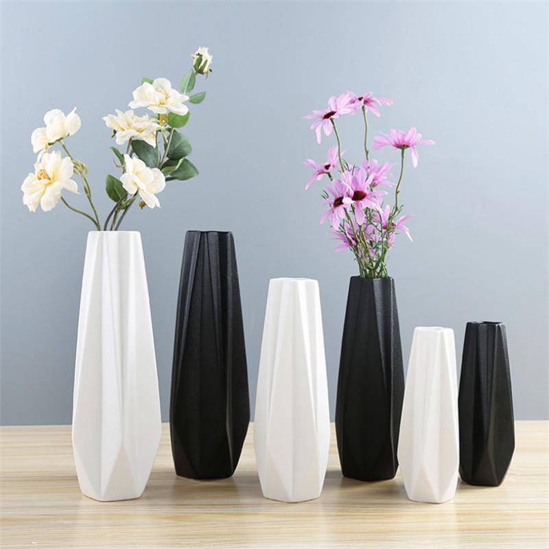 Vase géométrique en céramique style Wedding