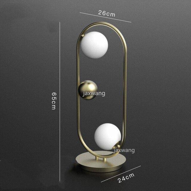 Lámpara de mesa creativa de metal con forma de bola y LED